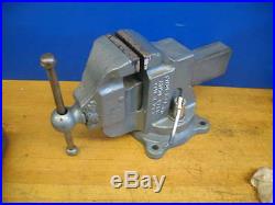 4 Athol Swivel Base Bench Vise Opens 6