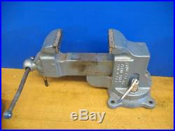 4 Athol Swivel Base Bench Vise Opens 6