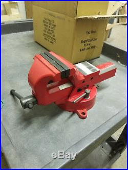 4 Inch Vise. Yost Heavy Fsv-4 Duty Steel Swivel Base