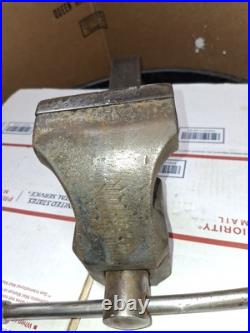 4 Vise Capital D Within circle With Swivel Bass Very Nice 51-lb smooth jaw