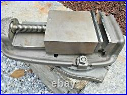 6 Bridgeport Milling Vise With Swivel Base, And New Jaws Pads