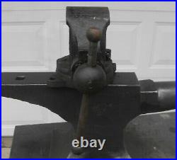 Antique 1906 Chas. Parker 229 Machinist Bench Vise with Swivel Base USA