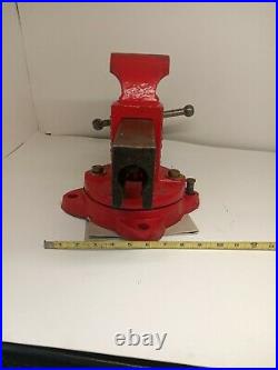 Antique 4 Inch Chas Parker Co. No. 204 Swivel Base Vise