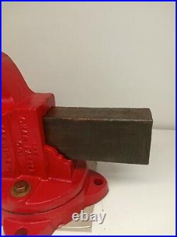 Antique 4 Inch Chas Parker Co. No. 204 Swivel Base Vise