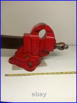 Antique 4 Inch Chas Parker Co. No. 204 Swivel Base Vise