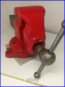 Antique 4 Inch Chas Parker Co. No. 204 Swivel Base Vise