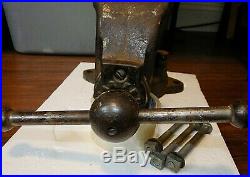 Antique C. PARKER Co. BENCH VISE no. 21x with Swivel Base, 3-1/4 Jaws, Vintage