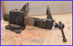 Antique coach maker vise swivel 4 1/2 jaw & base collectible machinist tool