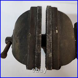 Bench Vise Swivel Base Ohio Forge 5 Jaws Vintage Flat Anvil Plate Old Tool
