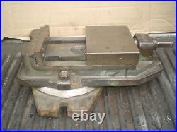 Brown & Sharpe No. 23 Machine Milling Vise with swivel base