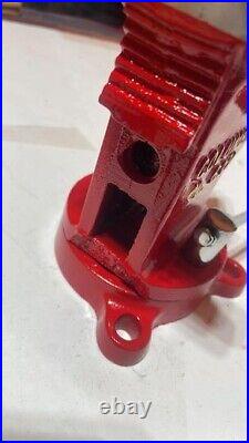 COLUMBIAN No. 63 1/2 Red Arrow Bench Vise 3 1/2 Jaw Old Tools 63-3 Swivel Base
