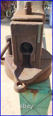 COLUMBIAN Vise No. 403 1/2 Swivel Jaw & Base 3 1/2 Jaws Circa 1920's USA