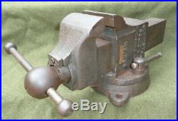 C. PARKER SWIVEL BASE BENCH VISE, No 239. SEMI STEEL, SOLID BAR. PAT JAN 2, 1906