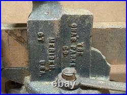 Chas. Parker, Meriden, CT Bench Vise. Swivel Base, 3 1.2 Jaws