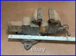 Chas. Parker, Meriden, CT Bench Vise. Swivel Base, 3 1.2 Jaws