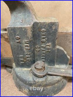 Chas. Parker, Meriden, CT Bench Vise. Swivel Base, 3 1.2 Jaws