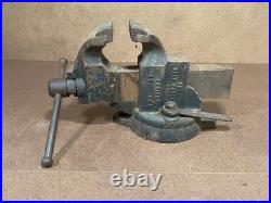 Chas. Parker, Meriden, CT Bench Vise. Swivel Base, 3 1.2 Jaws