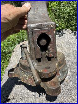Classic Vintage Ridgid 35CPN Bench Vise. Swivel Base. Good Working Condition