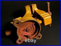 Columbian 3-1/2'' Bench Vise Swivel Base with Pipe Jaws 0 3-1/2 M4, Yellow Paint