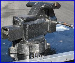 Columbian Heavy Duty D6 6 ½ Jaws Anvil Swivel Base Bench Vise Made U. S. A