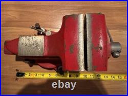 Craftsman 4 Swivel Base Bench Vise Cast Iron No. 391-5188, 4 Jaw Width