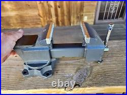 Craftsman 9-51854 Bench Vise 4 Jaws Swivel Base Pipe Jaws 51854 New Open Box
