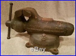 EARLY WILTON Bullet Bench Vise No. 3 Patent Pending Chicago Swivel Base