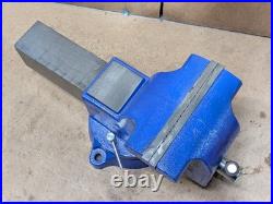 Gibraltar Combination Pipe and Bench Vise with Swivel Base 8 Jaw Width 8 Opening