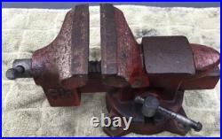 Gold Label Casey 3-1/2 Vise with Swivel Base & Red Made in Korea