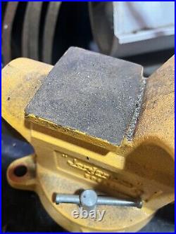 Jorgensen Heavy Duty Bench Vise, 6-Inch Jaw Width, 3x3 Anvil, Swivel Base, SS hdl