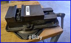 Milling Machine Vise With Swivel Base (Inv. 35870)