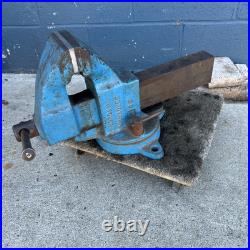 Milwaukee No. 38 Bench Vise 4.5 Jaws Coach Maker's Vise Swivel Base