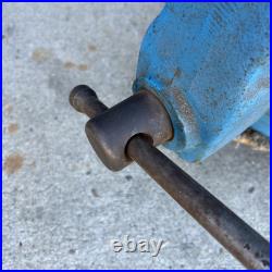 Milwaukee No. 38 Bench Vise 4.5 Jaws Coach Maker's Vise Swivel Base
