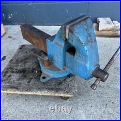 Milwaukee No. 38 Bench Vise 4.5 Jaws Coach Maker's Vise Swivel Base