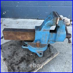 Milwaukee No. 38 Bench Vise 4.5 Jaws Coach Maker's Vise Swivel Base