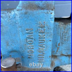 Milwaukee No. 38 Bench Vise 4.5 Jaws Coach Maker's Vise Swivel Base