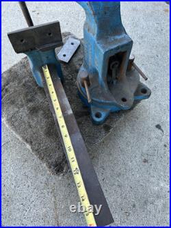 Milwaukee No. 38 Bench Vise 4.5 Jaws Coach Maker's Vise Swivel Base
