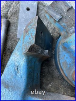 Milwaukee No. 38 Bench Vise 4.5 Jaws Coach Maker's Vise Swivel Base