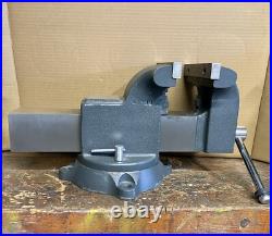 NOS Wilton Cast Iron Bench Shop Vise 8 Jaw Swivel Base