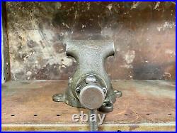 Old 1950 ACME TOOL CO. New York WILTON 4 Bullet Vise with Swivel Base