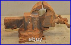 Parker 937-1/2 swivel base bench vise machinist tool 3 1/2 jaw collectible