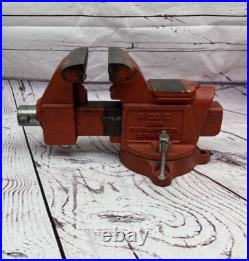 RIDGID 5000R 5 Bench Vise Pipe Jaw Swivel Base nice condition USA