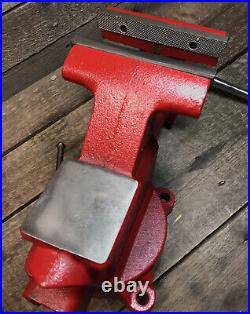 Rare Mac Tools 5-1/2 Bench Vise with Swivel Base & Pipe Jaws Never Used