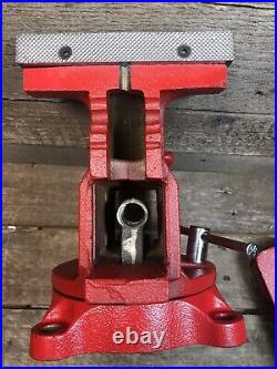 Rare Mac Tools 5-1/2 Bench Vise with Swivel Base & Pipe Jaws Never Used