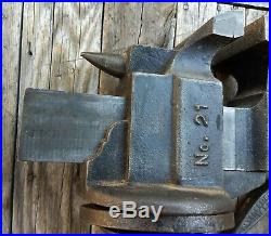 Rare No 21 Parker 3-1/4 Jaw Anvil Vise with Complete Swivel Post Base Pat 1867