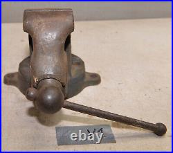 Rare Yost 203 1/2 swivel base bench vise collectible blacksmith knife maker V1