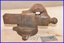 Rare Yost 203 1/2 swivel base bench vise collectible blacksmith knife maker V1