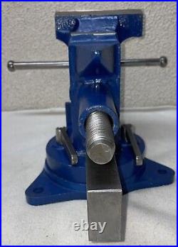 Record Heavy-Duty Vise Model 75 5 1/4 Jaw Width Swivel Base Fibre Grips