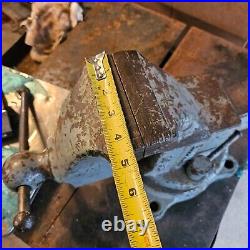 Rock Island 574 4 1/2 Swivel Vise
