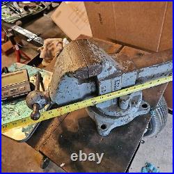 Rock Island 574 4 1/2 Swivel Vise